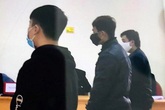 Tuyên án nhóm thanh niên đua xe quanh hồ Hoàn Kiếm phớt lờ COVID-19 Tuyên án nhóm thanh niên đua xe quanh hồ Hoàn Kiếm phớt lờ COVID-19