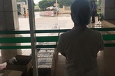 Câu chuyện nơi tuyến đầu chống dịch COVID-19 qua lời kể người bảo vệ Câu chuyện nơi tuyến đầu chống dịch COVID-19 qua lời kể người bảo vệ