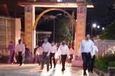Nhiều giáo xứ ở Hà Tĩnh vẫn tập trung đông người để cầu nguyện trong những ngày cách ly xã hội Nhiều giáo xứ ở Hà Tĩnh vẫn tập trung đông người để cầu nguyện trong những ngày cách ly xã hội