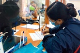Hà Nội: Đẩy mạnh công tác giới thiệu việc làm song song với hỗ trợ người lao động bị ảnh hưởng bởi dịch COVID-19 Hà Nội: Đẩy mạnh công tác giới thiệu việc làm song song với hỗ trợ người lao động bị ảnh hưởng bởi dịch COVID-19