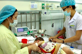 Cao điểm nắng nóng, hàng loạt bệnh truyền nhiễm “rình rập” tấn công Cao điểm nắng nóng, hàng loạt bệnh truyền nhiễm “rình rập” tấn công