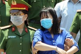 Nữ hiệu trưởng vụ nâng điểm thi: 'Bị cáo rất nhục nhã' Nữ hiệu trưởng vụ nâng điểm thi: 'Bị cáo rất nhục nhã'