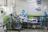 Bệnh nhân phi công người Anh đã cử động được các ngón tay Bệnh nhân phi công người Anh đã cử động được các ngón tay