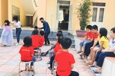 Cô gái 9x ở Hà Tĩnh cắt tóc miễn phí cho người nghèo, trẻ mồ côi Cô gái 9x ở Hà Tĩnh cắt tóc miễn phí cho người nghèo, trẻ mồ côi