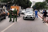 Tài xế ôtô tử vong khi dừng chờ đèn đỏ Tài xế ôtô tử vong khi dừng chờ đèn đỏ