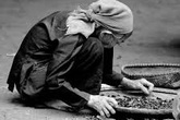 Chiều chuộng con hết mức nhưng hành động của đứa con trai lúc mẹ nằm viện khiến ai cũng phẫn nộ Chiều chuộng con hết mức nhưng hành động của đứa con trai lúc mẹ nằm viện khiến ai cũng phẫn nộ