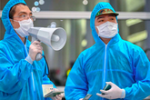 Bộ Y tế khẩn cấp tìm người trên chuyến bay Đà Nẵng - Hà Nội có người mắc COVID-19 Bộ Y tế khẩn cấp tìm người trên chuyến bay Đà Nẵng - Hà Nội có người mắc COVID-19