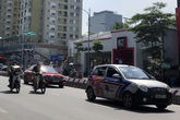 Giá xăng giảm từ lâu, taxi không chịu giảm giá Giá xăng giảm từ lâu, taxi không chịu giảm giá