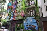 Tác phẩm tranh tường Graffiti với chủ đề phòng chống dịch COVID-19 cực kỳ ấn tượng và độc đáo Tác phẩm tranh tường Graffiti với chủ đề phòng chống dịch COVID-19 cực kỳ ấn tượng và độc đáo