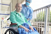 Phi công người Anh đã ổn định tâm lý hơn, sẽ về nước bằng đường hàng không Phi công người Anh đã ổn định tâm lý hơn, sẽ về nước bằng đường hàng không