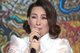 Phi Nhung khóc kể về cuộc sống mồ côi, không biết cha còn hay đã mất Phi Nhung khóc kể về cuộc sống mồ côi, không biết cha còn hay đã mất