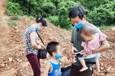 Nhập cảnh trái phép vào Việt Nam, một gia đình quê Thái Bình được đưa đi cách ly Nhập cảnh trái phép vào Việt Nam, một gia đình quê Thái Bình được đưa đi cách ly
