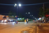 Thi thể đôi nam nữ không còn nguyên vẹn bên cạnh xe máy lúc rạng sáng Thi thể đôi nam nữ không còn nguyên vẹn bên cạnh xe máy lúc rạng sáng