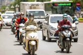 Diễn biến đợt nắng nóng gay gắt sẽ xảy ra ở miền Bắc và miền Trung vào tuần tới Diễn biến đợt nắng nóng gay gắt sẽ xảy ra ở miền Bắc và miền Trung vào tuần tới