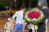 'Phần lớn cầu hôn nơi công cộng là a dua theo phong trào, làm lố' 'Phần lớn cầu hôn nơi công cộng là a dua theo phong trào, làm lố'