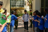 Môn Ngữ văn thi vào lớp 10 tại Hà Nội: Thí sinh mừng rỡ vì làm được bài Môn Ngữ văn thi vào lớp 10 tại Hà Nội: Thí sinh mừng rỡ vì làm được bài