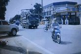 Đạp xe qua đường thiếu quan sát, cụ ông bị chiếc xe tải tông trúng nhưng may mắn thoát chết Đạp xe qua đường thiếu quan sát, cụ ông bị chiếc xe tải tông trúng nhưng may mắn thoát chết