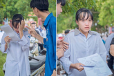 Hình ảnh giọt nước mắt mùa thi trông đến tội, nhưng lời động viên cho nữ sinh mới chiếm spotlight Hình ảnh giọt nước mắt mùa thi trông đến tội, nhưng lời động viên cho nữ sinh mới chiếm spotlight