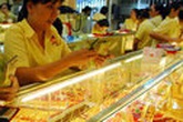 Vàng vượt 50 triệu/lượng, 'ngồi trên đống lửa' chỉ muốn nhảy đi mua Vàng vượt 50 triệu/lượng, 'ngồi trên đống lửa' chỉ muốn nhảy đi mua