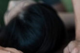 Cố tình phóng uế tại tòa để chống đối khi bị xét xử tội hiếp dâm Cố tình phóng uế tại tòa để chống đối khi bị xét xử tội hiếp dâm