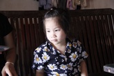 Nhói lòng bé gái 5 tuổi gọi tên không biết thưa, đau không biết khóc Nhói lòng bé gái 5 tuổi gọi tên không biết thưa, đau không biết khóc