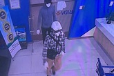 Truy tìm hai đối tượng dùng súng cướp chi nhánh ngân hàng BIDV ở Hà Nội Truy tìm hai đối tượng dùng súng cướp chi nhánh ngân hàng BIDV ở Hà Nội