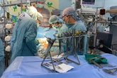Vụ bé 9 tuổi nghi bị mẹ dùng kéo đâm thủng tim: Lời kể đau xót của người thân Vụ bé 9 tuổi nghi bị mẹ dùng kéo đâm thủng tim: Lời kể đau xót của người thân