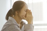 Mẹ chồng làm nũng, quấy rầy vợ chồng tôi giữa đêm Mẹ chồng làm nũng, quấy rầy vợ chồng tôi giữa đêm
