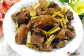 Gân bò kho gừng sả đậm đà đưa cơm Gân bò kho gừng sả đậm đà đưa cơm