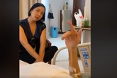 Trên giường bệnh, nhạc sĩ Phó Đức Phương vẫn say mê dạy Mỹ Linh hát Trên giường bệnh, nhạc sĩ Phó Đức Phương vẫn say mê dạy Mỹ Linh hát