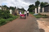 Đám cưới ở Đắk Lắk ngày dịch, hàng xóm khiêng bàn tiệc về nhà tự ăn Đám cưới ở Đắk Lắk ngày dịch, hàng xóm khiêng bàn tiệc về nhà tự ăn