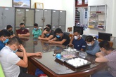Hé lộ thủ đoạn đánh bạc giữa mùa dịch COVID-19: Nơi ra biển, chỗ tại nhà Hé lộ thủ đoạn đánh bạc giữa mùa dịch COVID-19: Nơi ra biển, chỗ tại nhà