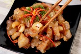 Cuối tuần làm món gân bò cháy tỏi, đậm đà đầy hấp dẫn ăn là ghiền ngay Cuối tuần làm món gân bò cháy tỏi, đậm đà đầy hấp dẫn ăn là ghiền ngay