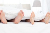 Mẹ mất, bố 70 tuổi vẫn có "nhu cầu", con trai phải chở đi tìm nơi "giải quyết" Mẹ mất, bố 70 tuổi vẫn có "nhu cầu", con trai phải chở đi tìm nơi "giải quyết"