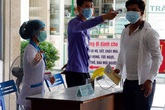 Người dân Đà Nẵng tiếp tục đi chợ 3 ngày/lần dù chuyển sang trạng thái mới phòng COVID-19 Người dân Đà Nẵng tiếp tục đi chợ 3 ngày/lần dù chuyển sang trạng thái mới phòng COVID-19