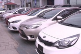 Ngân hàng rao bán loạt ôtô xiết nợ, dân mua lo sợ khi xuống tiền Ngân hàng rao bán loạt ôtô xiết nợ, dân mua lo sợ khi xuống tiền