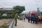 Thi thể phụ nữ co cứng dưới cống cầu Đa Cô, người có nhiều vết thương nghi bị bỏng Thi thể phụ nữ co cứng dưới cống cầu Đa Cô, người có nhiều vết thương nghi bị bỏng