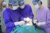 Nuốt vướng, rát vùng lưỡi, người phụ nữ không ngờ mắc bạch sản lưỡi tiền ung thư Nuốt vướng, rát vùng lưỡi, người phụ nữ không ngờ mắc bạch sản lưỡi tiền ung thư
