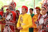 Hoài Linh đóng cửa nhà thờ dịp giỗ tổ Hoài Linh đóng cửa nhà thờ dịp giỗ tổ
