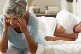 Mất ngủ, khó ngủ, làm sao để cải thiện giấc ngủ cho người cao tuổi? Mất ngủ, khó ngủ, làm sao để cải thiện giấc ngủ cho người cao tuổi?