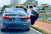 Thứ trưởng Bộ Xây dựng lên tiếng về đoàn xe biển xanh dừng đỗ trên cầu Nhật Lệ 1 Thứ trưởng Bộ Xây dựng lên tiếng về đoàn xe biển xanh dừng đỗ trên cầu Nhật Lệ 1