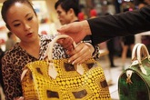 Nhà giàu châu Á giữ tiền mặt chờ dịch Covid Nhà giàu châu Á giữ tiền mặt chờ dịch Covid