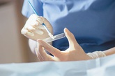 Khám sức khỏe tiền hôn nhân, cô gái bất ngờ khi phát hiện mắc ung thư cổ tử cung Khám sức khỏe tiền hôn nhân, cô gái bất ngờ khi phát hiện mắc ung thư cổ tử cung