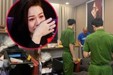 Ca sĩ Nhật Kim Anh nhận lại 60 cây vàng từ công an sau vụ trộm Ca sĩ Nhật Kim Anh nhận lại 60 cây vàng từ công an sau vụ trộm