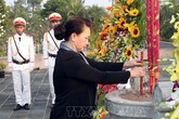 Chủ tịch Quốc hội Nguyễn Thị Kim Ngân dâng hương viếng Nghĩa trang Liệt sĩ tỉnh Bến Tre Chủ tịch Quốc hội Nguyễn Thị Kim Ngân dâng hương viếng Nghĩa trang Liệt sĩ tỉnh Bến Tre