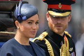 Harry - Meghan mất danh hiệu hoàng gia Harry - Meghan mất danh hiệu hoàng gia
