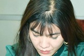 Lời khai của người phụ nữ xinh đẹp giơ chân đạp CSGT Lời khai của người phụ nữ xinh đẹp giơ chân đạp CSGT