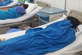 25 người nhập viện cấp cứu sau khi ăn cùng một quán kem trứng 25 người nhập viện cấp cứu sau khi ăn cùng một quán kem trứng