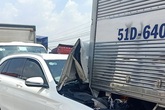 11 ôtô tông liên hoàn ở TP.HCM 11 ôtô tông liên hoàn ở TP.HCM