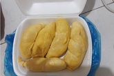 Thấy vợ mua sầu riêng, chồng khó chịu mắng "đã ăn bám còn tiêu hoang" rồi nhận về cú "phản đòn" đầy thuyết phục Thấy vợ mua sầu riêng, chồng khó chịu mắng "đã ăn bám còn tiêu hoang" rồi nhận về cú "phản đòn" đầy thuyết phục